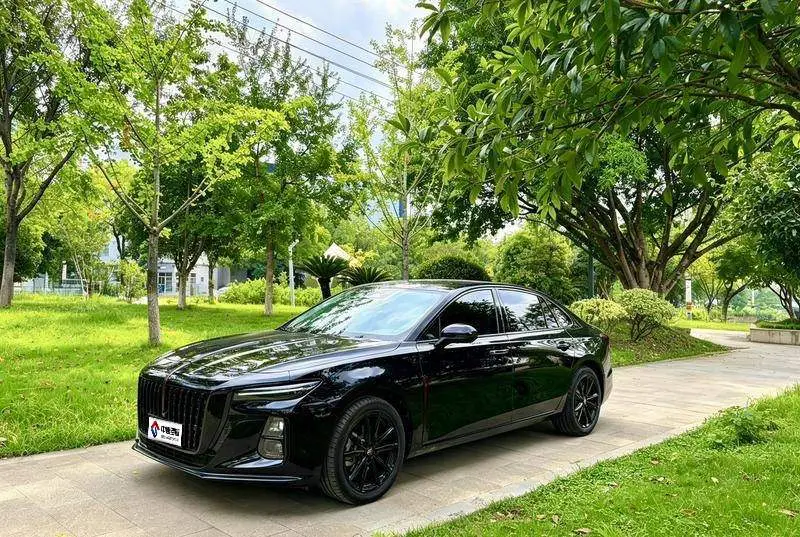 Hongqi H5 2025 2.0T Automatic Xuanying 2 Millionth Unit Commemorative Edition