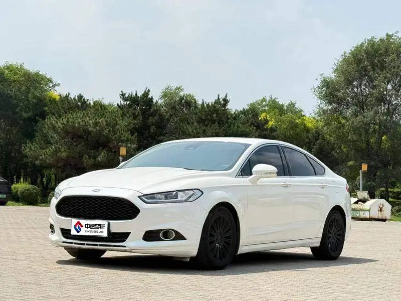 Mondeo 2013 2.0L GTDi200 Fashion Model