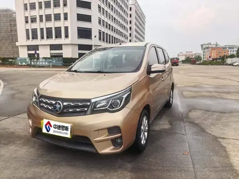 Venucia M50V 2017 1.5L XE Manual Standard Edition