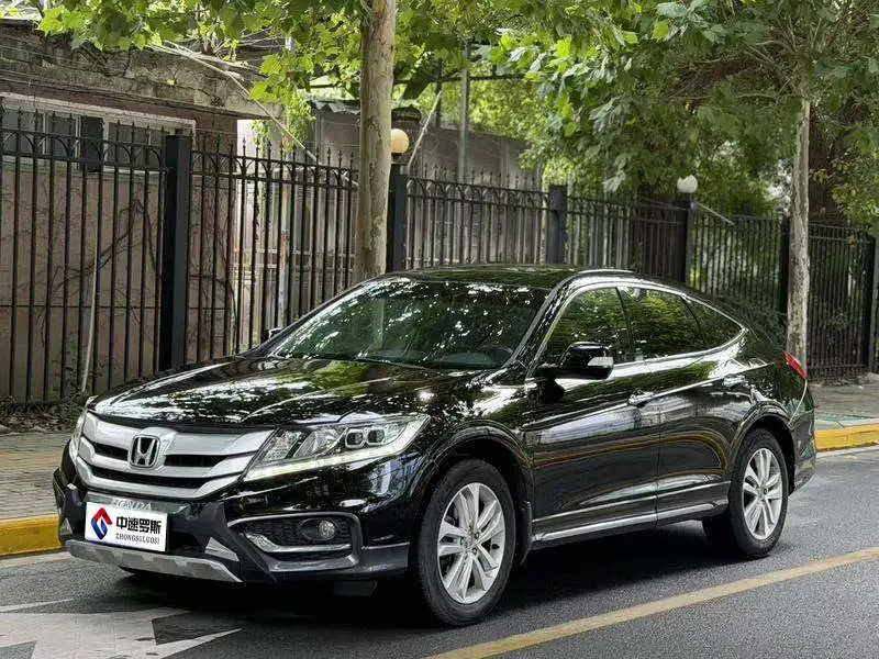 Song and Poetry 2014 2.4L Luxury Navigation Edition