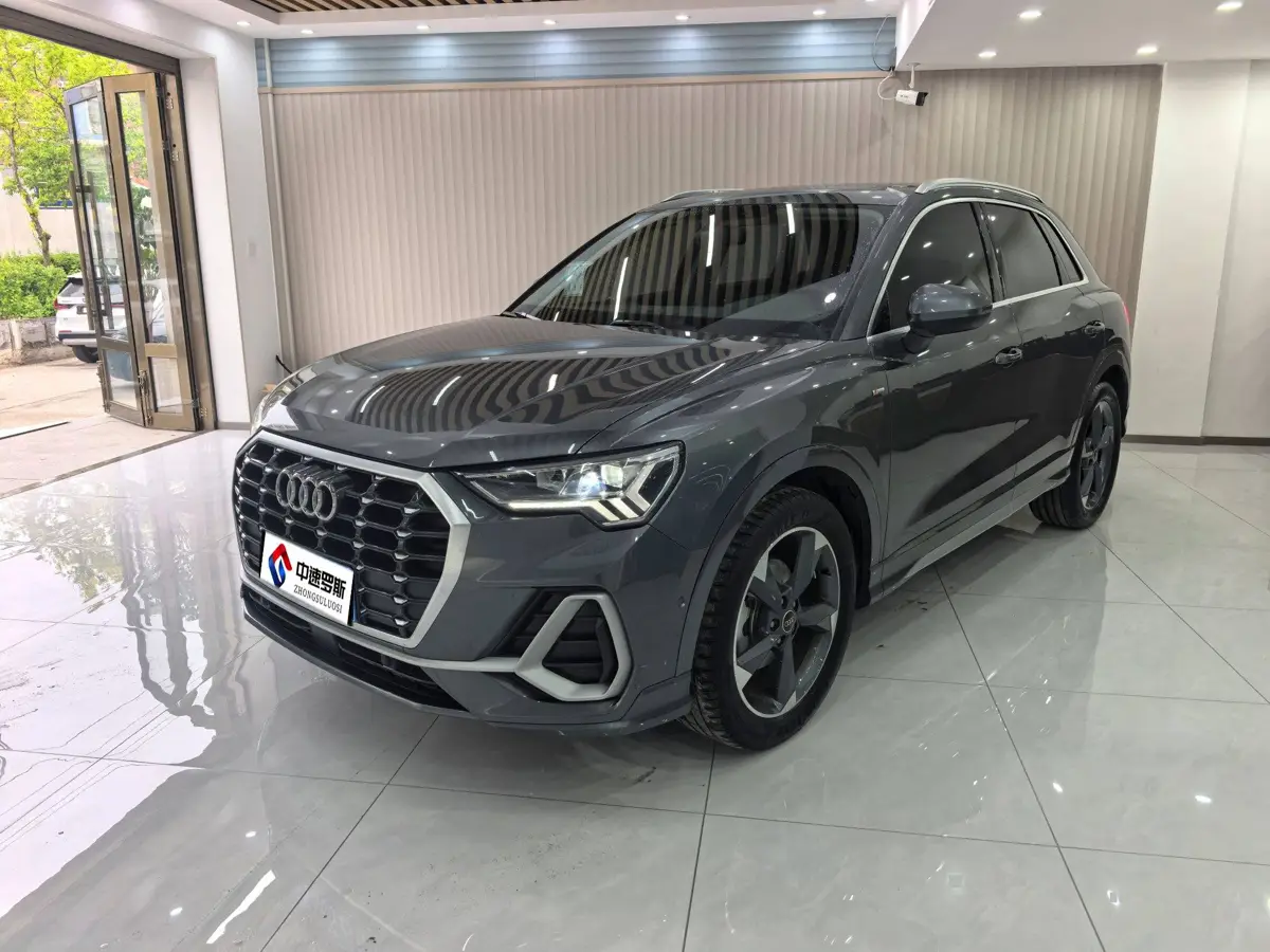 Audi Q3 2023 35 TFSI Fashion Dynamic Edition (1.4T)