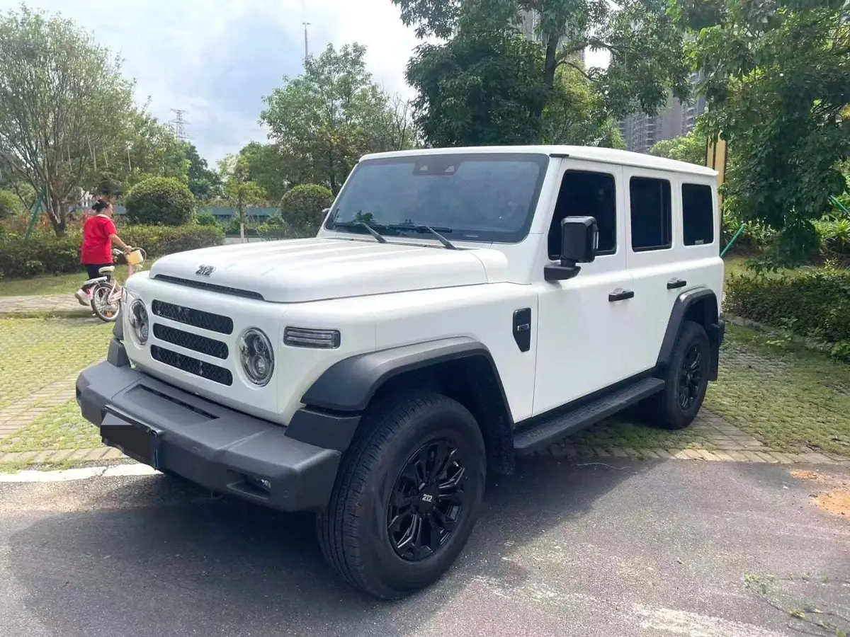 212 T01 2024 2.0T Explorer
