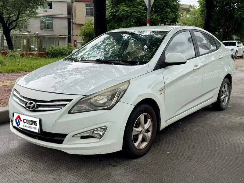Rena 2014 1.4L Manual Smart GLS
