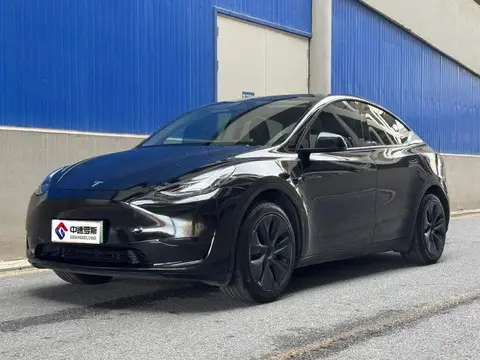 รุ่น Y 2024 rear-wheel drive version