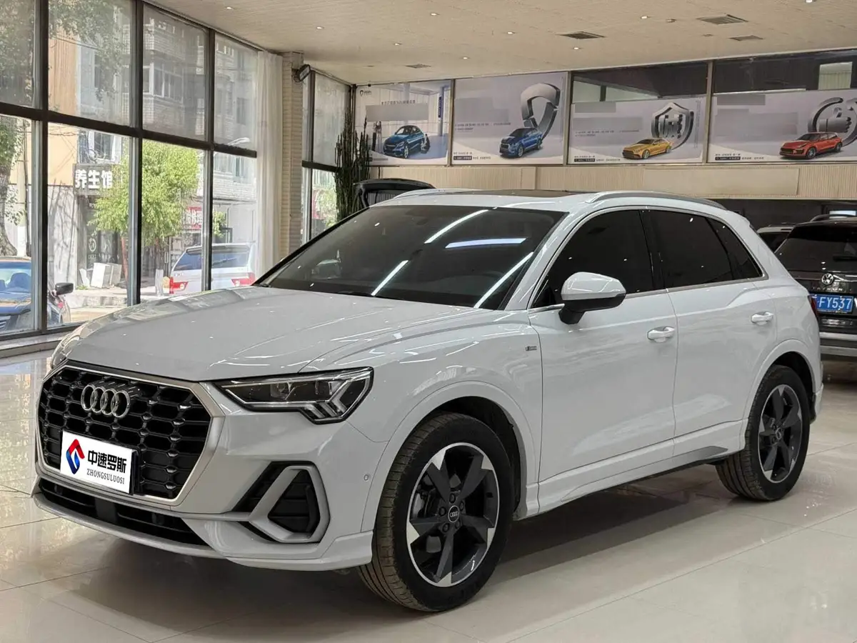 Audi Q3 2023 35 TFSI Fashion Dynamic Edition (1.4T)