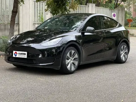 الطراز Y 2022 rear-wheel drive version