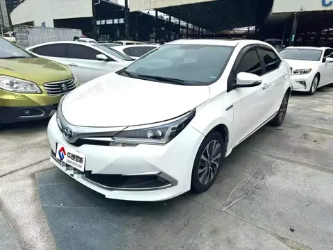 Corolla 2017 Hybrid 1.8L E-CVT Leading Edition
