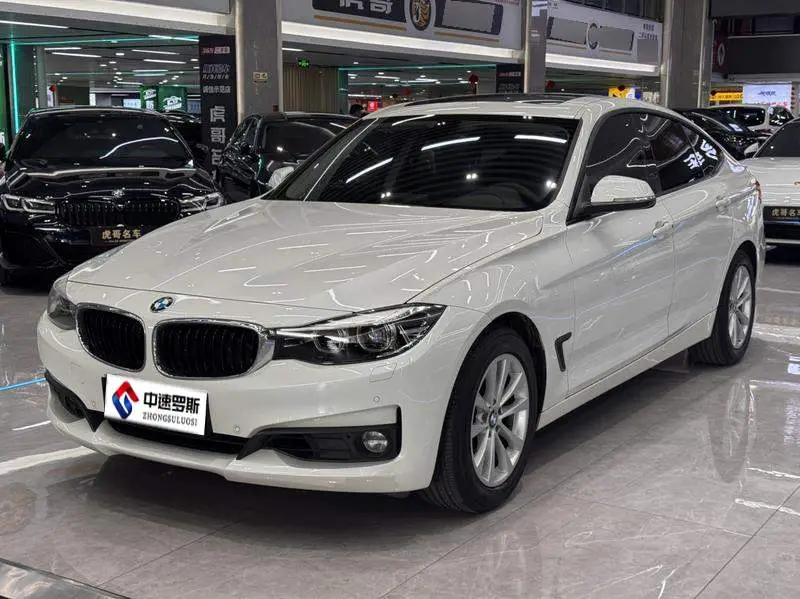 BMW 3 Series GT 2017 320i Fashion Edition