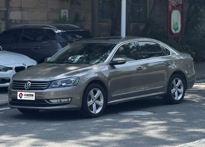 Passat 2011 1.8TSI DSG Royal Edition