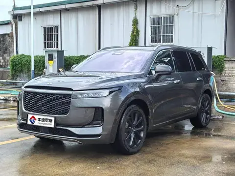 Ideal ONE 2021 Extended Range 6-seater Edition