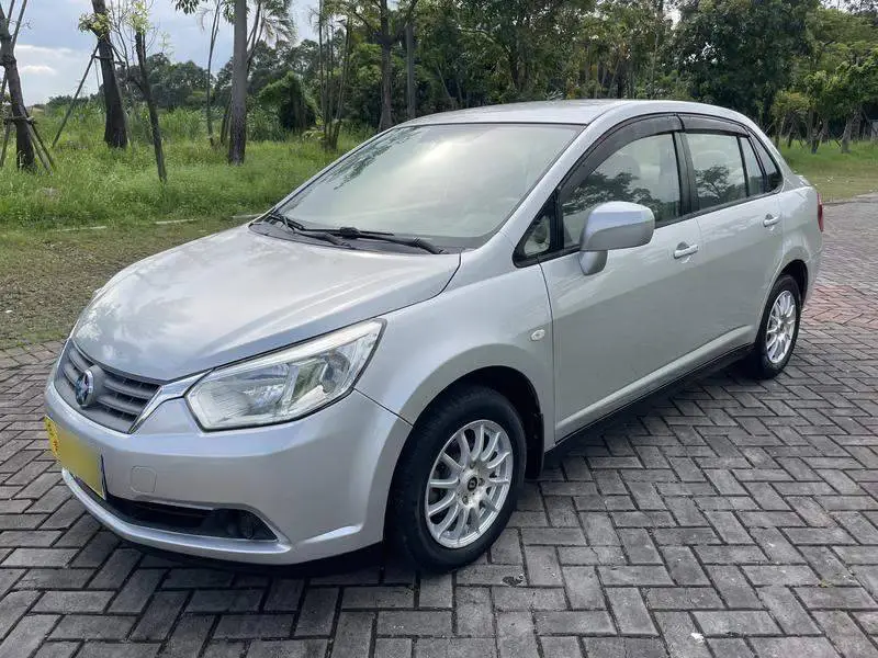 Venucia D50 2013 1.6L Automatic Fashion Edition