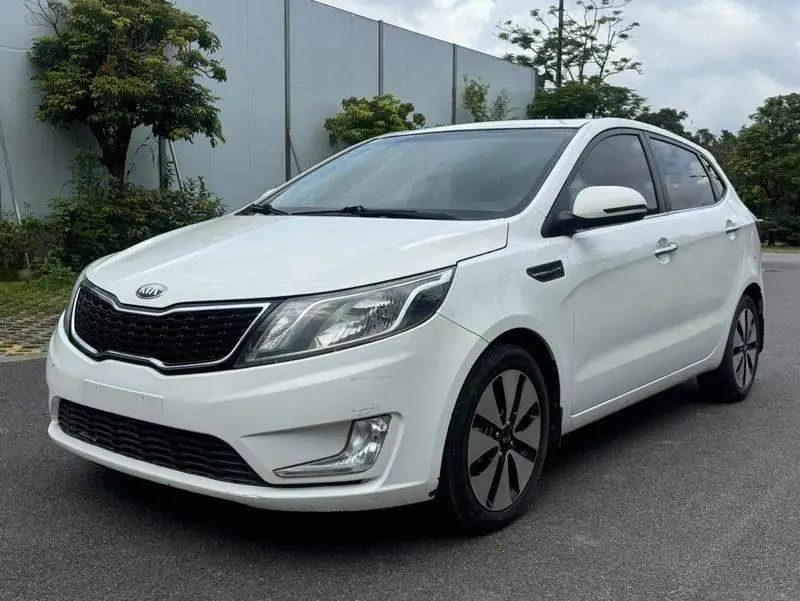 Kia K2 2012 Hatchback 1.6L AT Premium