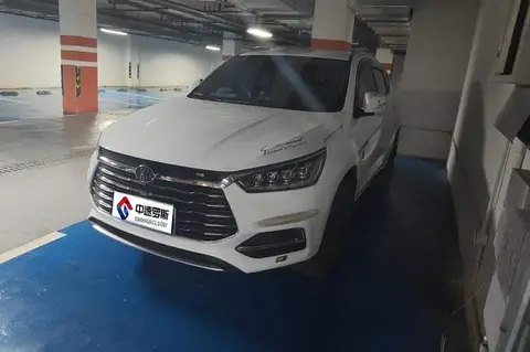 Song 2021 Classic Edition 1.5T Manual Luxury Model