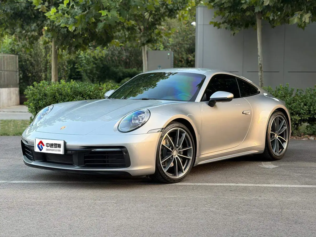 Porsche 911 2022 Carrera 3.0T