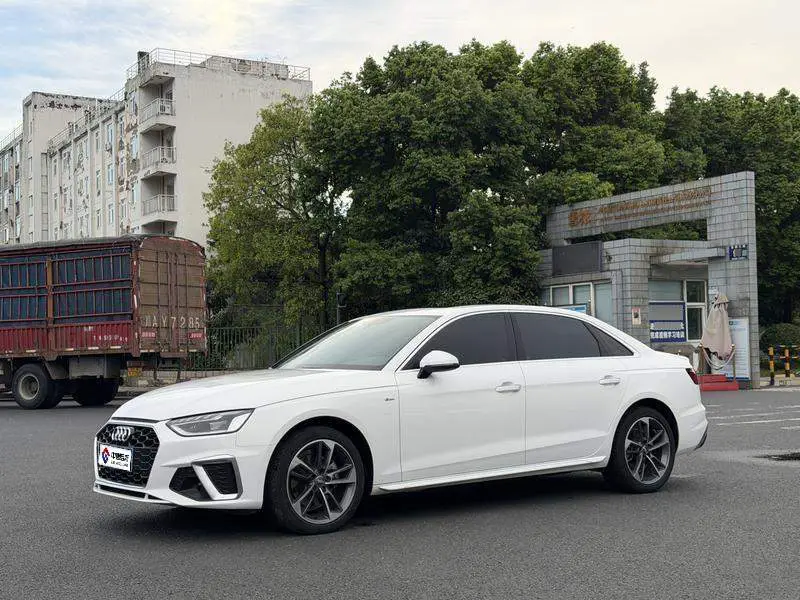 Audi A4L 2020 40 TFSI Stylish and Dynamic