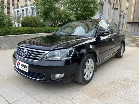 Passat Lingyu 2011 2.0L Manual Premium الطراز