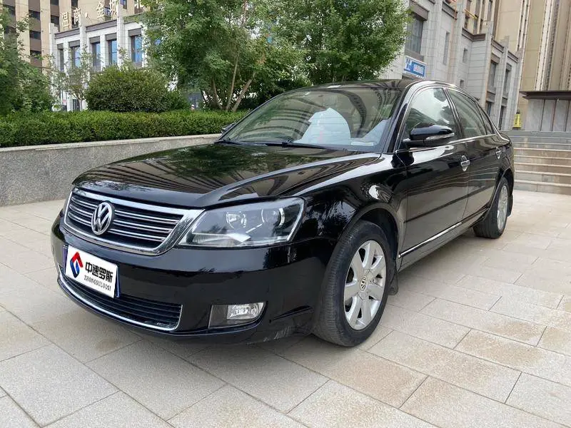 Passat Lingyu 2011 2.0L Manual Premium Model