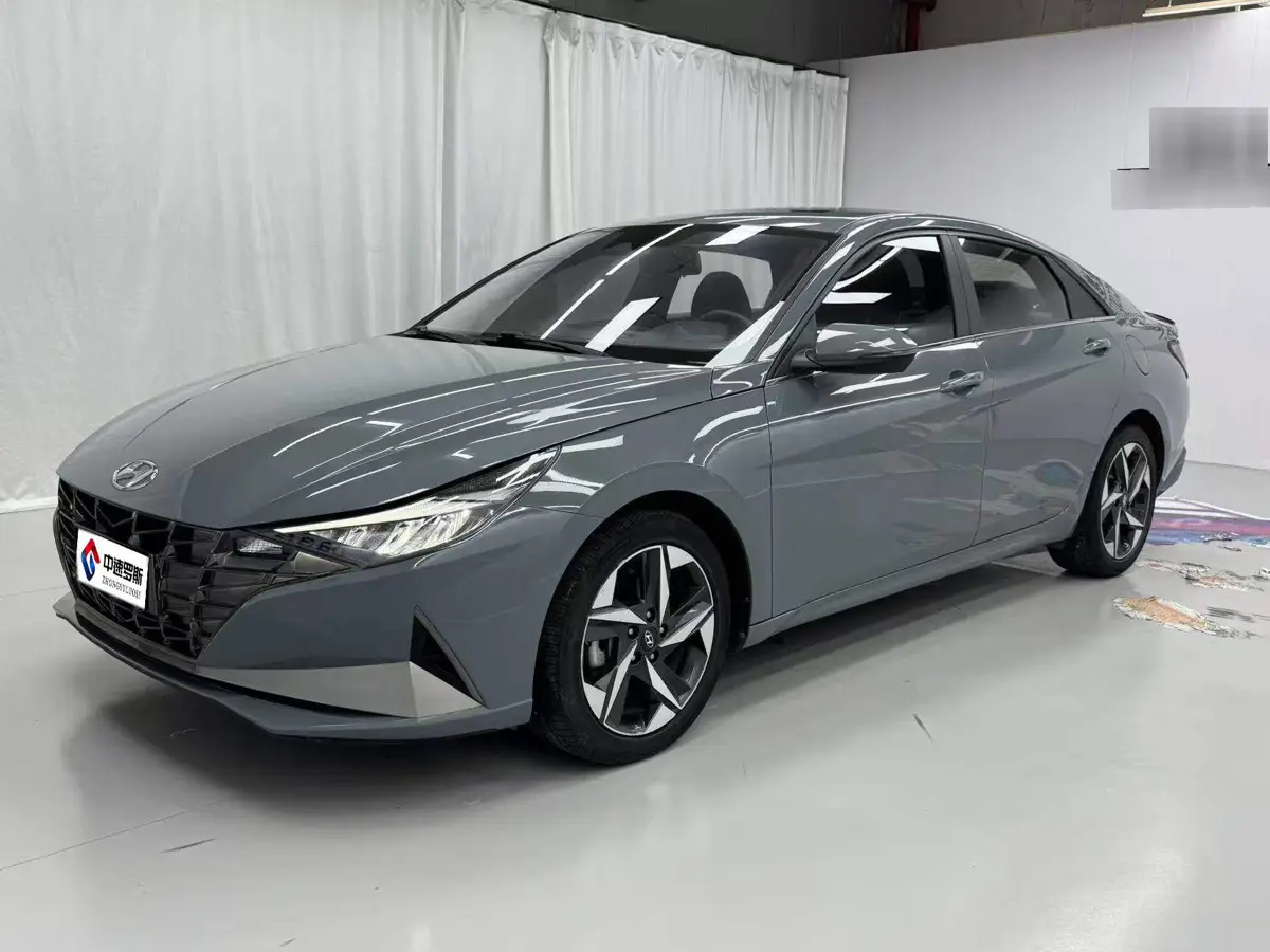 Elantra 2022 240TGDi DCT LUX Premium Edition