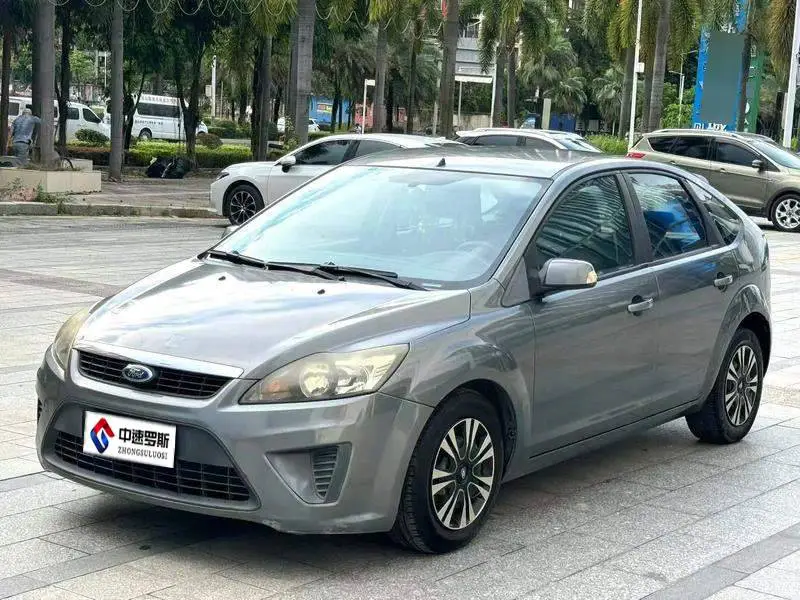 Fox 2012 Hatchback Classic 1.8L Automatic Basic Model