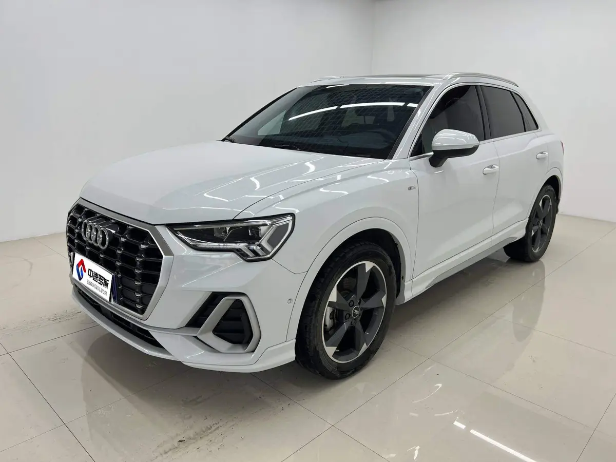 Audi Q3 2022 35 TFSI Stylish and Dynamic