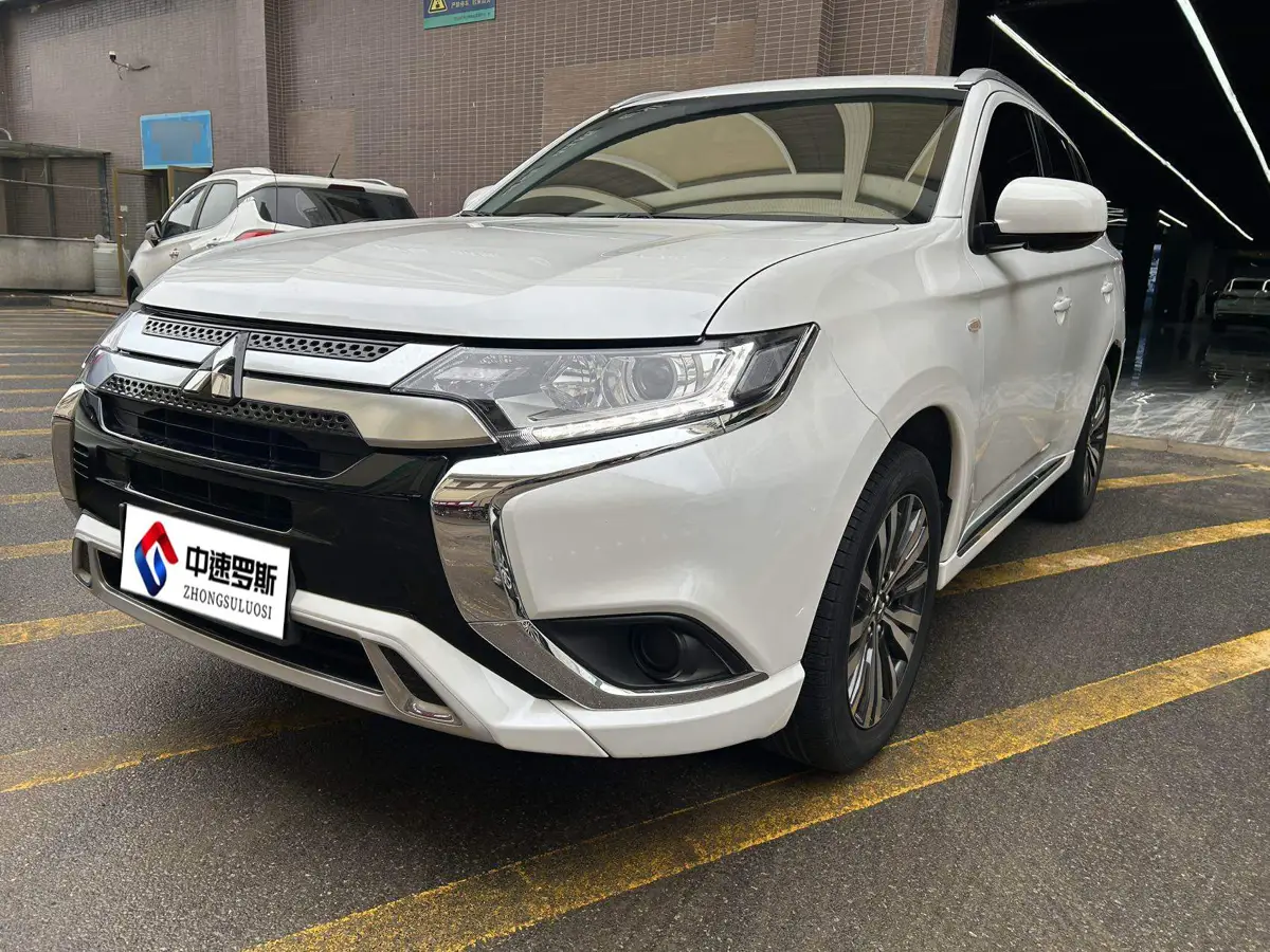 Outlander 2021 Model 2.0L 2WD Changxing Edition 5 Seaters
