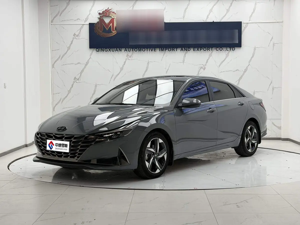 Elantra 2022 1.5L CVT LUX Premium Edition
