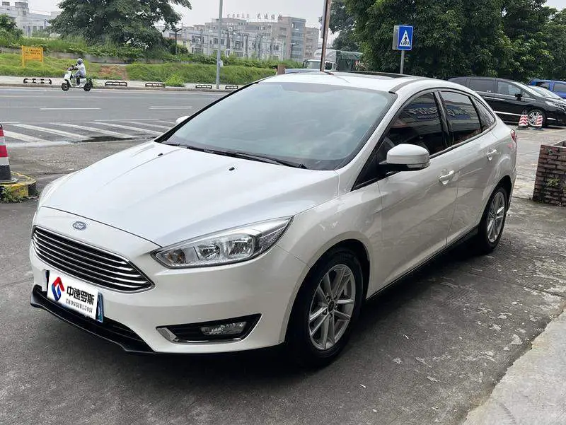 Fox 2015 EcoBoost 125 Sedan Automatic Super Energy Fashion Edition