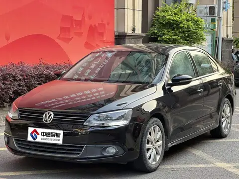Sagitar 2012 1.6L Automatic Comfort