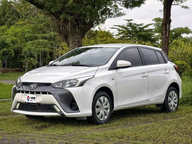 YARiS L 2019 1.5E CVT Charming Edition National VI