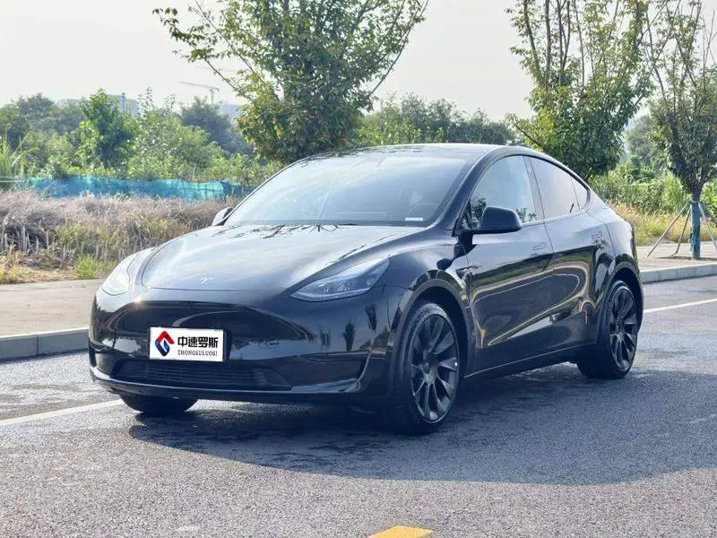 الطراز Y 2022 facelifted rear-wheel drive version
