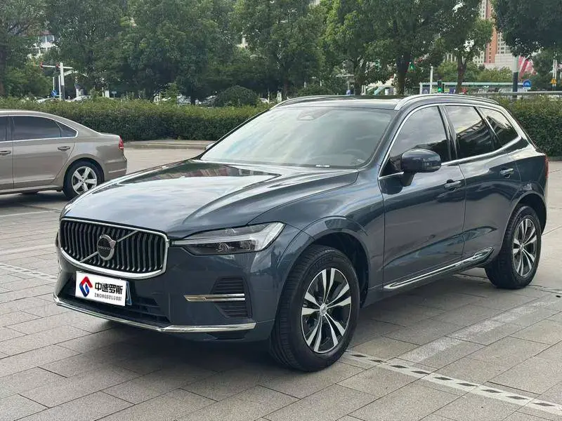 Volvo XC60 2025 B5 4WD Zhiyi Luxury Edition
