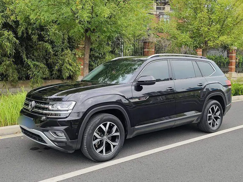 Touron 2020 380TSI 4WD Luxury Edition National VI