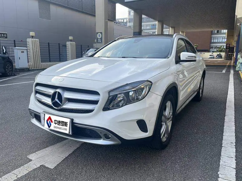 Mercedes-Benz GLA 2016 GLA 200 Dynamic