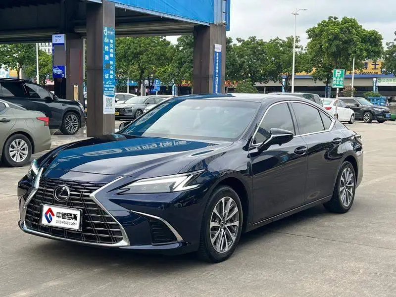 Lexus ES 2025 200 Premium Edition