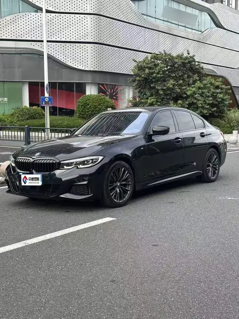 BMW 3 Dòng xe 2021 325i M Sport Night Edition