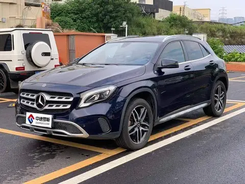 Mercedes-Benz GLA 2017 GLA 200 Fashion Edition