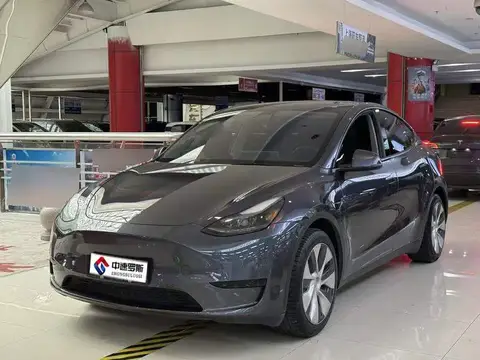 รุ่น Y 2022 facelifted rear-wheel drive version