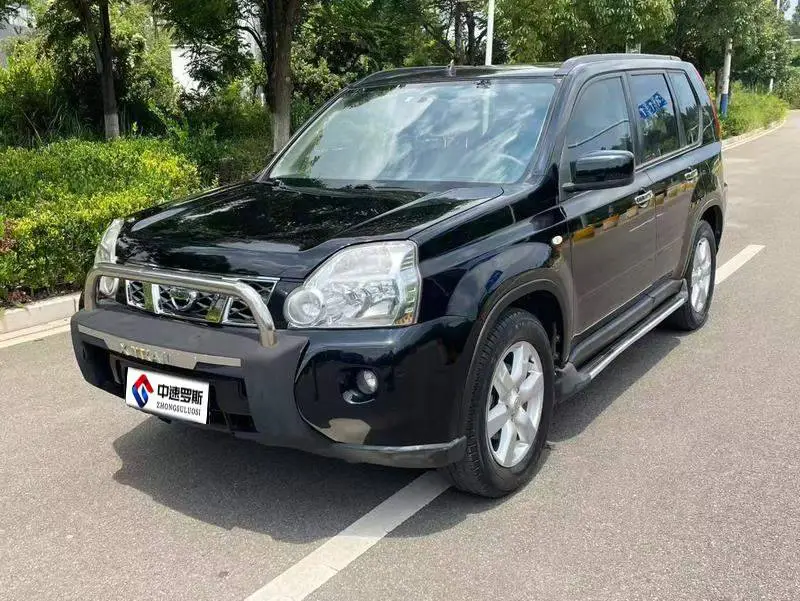 X-Trail 2010 2.5L CVT Deluxe 4WD