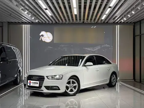 Audi A4L 2015 35 TFSI Automatic Standard รุ่น
