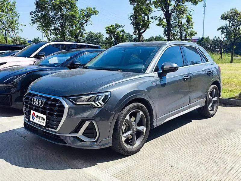 Audi Q3 2022 35 TFSI Stylish and Dynamic