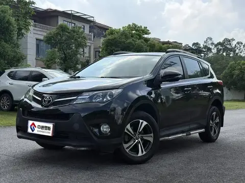 RAV4 Rongfang 2015 2.0L CVT 2WD Fashion Edition