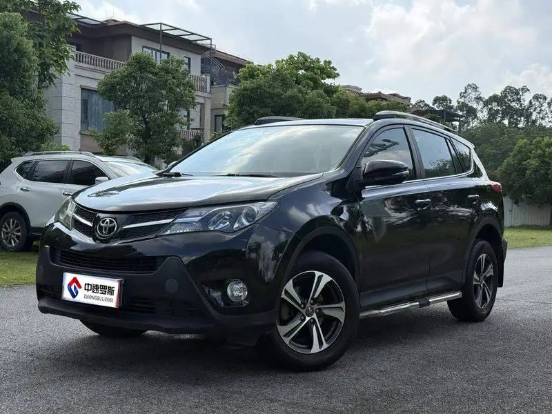 RAV4 Rongfang 2015 2.0L CVT 2WD Fashion Edition
