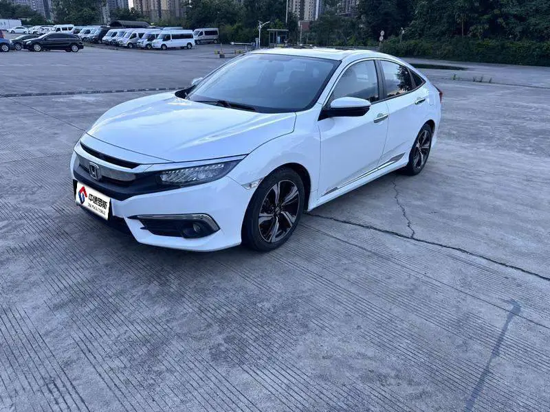 Civic 2016 220TURBO CVT Premium Edition