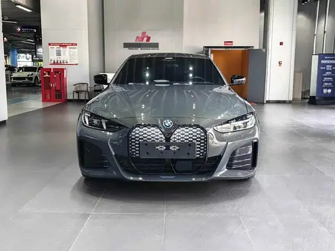 BMW i4 2025 eПривод40