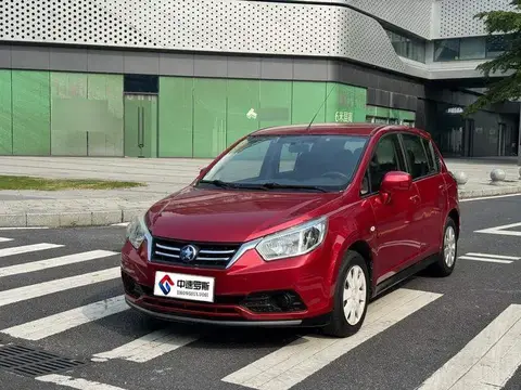 Venucia R50 2016 1.6L Automatic Elite Edition