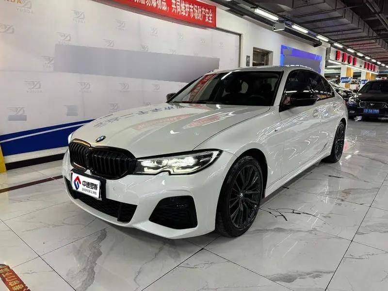 BMW 3 Series 2020 facelift 325i M Sport Night Edition