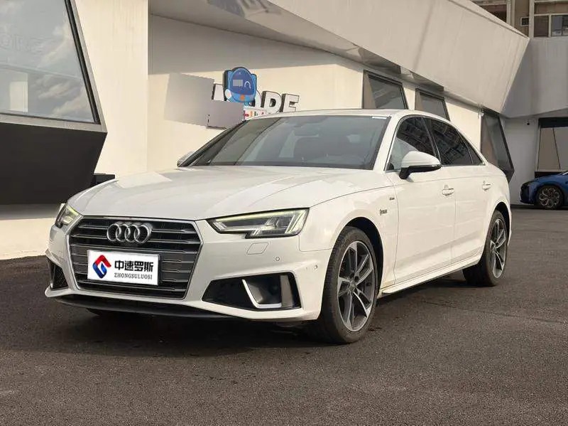Audi A4L 2019 40 TFSI Sports National V