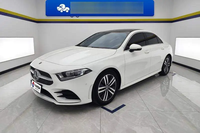 Mercedes-Benz A-Class 2020 A 180 L sports sedan