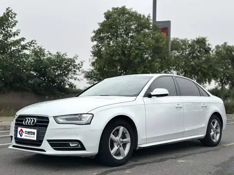 Audi A4L 2013 35 TFSI Automatic Standard Модель