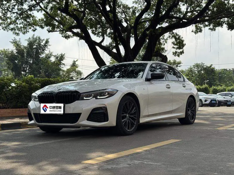 BMW 3 ซีรีส์ 2022 325i M Sport Night Edition